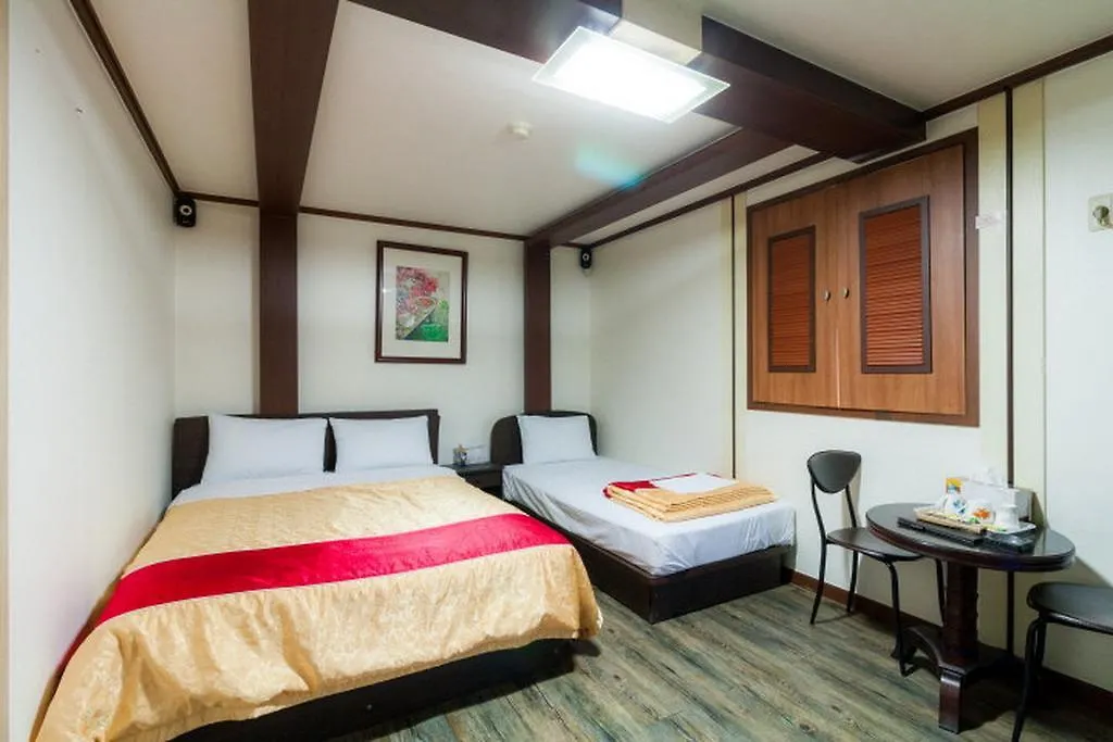 Motel Nine Hotel Incheon